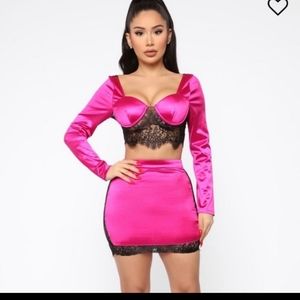 Fashion Nova fushchia hit pink black lace skirt set M